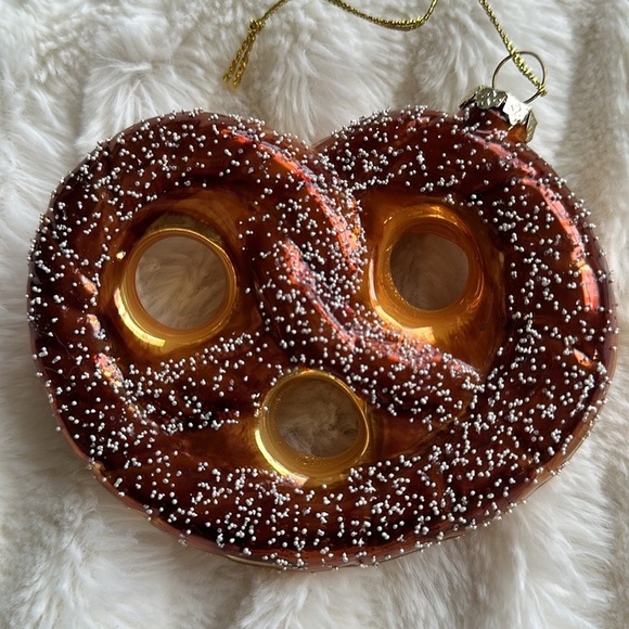 Cody Foster Glass Salted Bavarian Pretzel Christmas Tree Ornament Glitter Gold - Picture 5 of 7